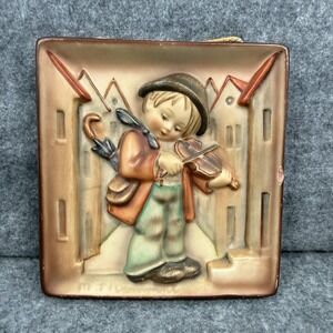 Hummel # 93 Little Fiddler 1950s Hangings Wall Plaque Violin Goebel Vintage